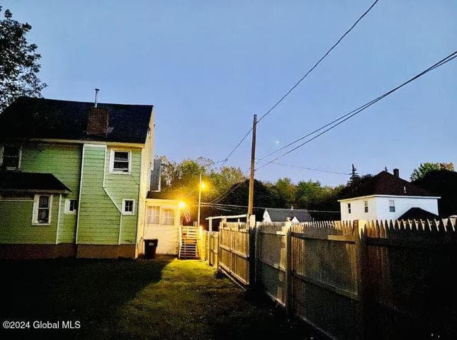 4 Lafayette Street, Gloversville, NY, photo 2
