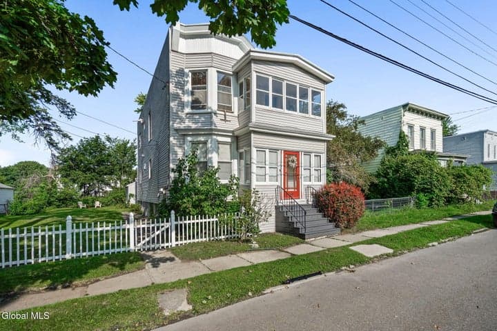 1627 9th Avenue, Watervliet, NY
