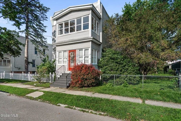1627 9th Avenue, Watervliet, NY, photo 3