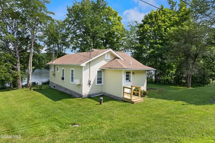 186 Lake Road, Berne, NY