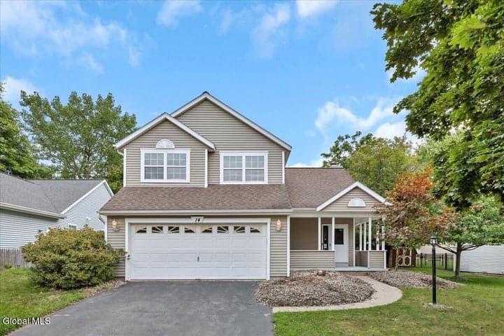 14 Callagan Drive, Saratoga Springs, NY, photo 1
