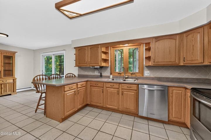 295 Font Grove Road, Slingerlands, NY, photo 3