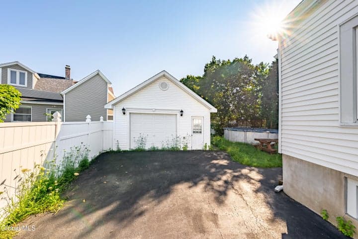 31 Charles Street, Waterford, NY, photo 2