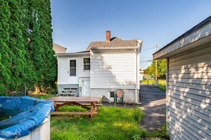31 Charles Street, Waterford, NY, photo 4