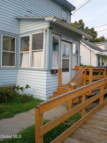 520 Elliott Street, Glenville, NY, photo 3
