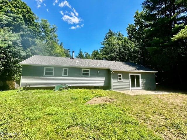 15 Hopeful Lane, Wilton, NY, photo 4
