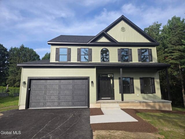 154 Dunsbach Ferry Road, Colonie, NY, photo 1