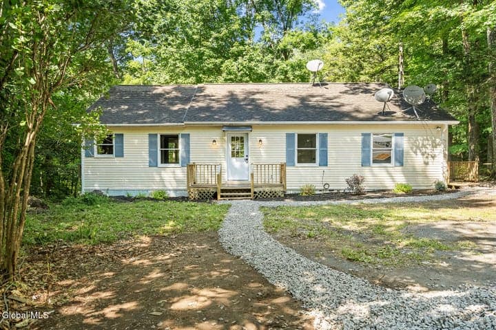 1140 Vly Summit Road, Cambridge, NY