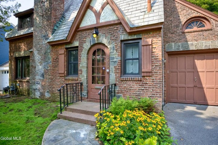 1929 Dean Street, Niskayuna, NY, photo 2