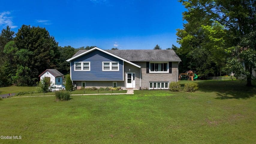 10 Bayberry Drive, Schodack, NY, photo 4