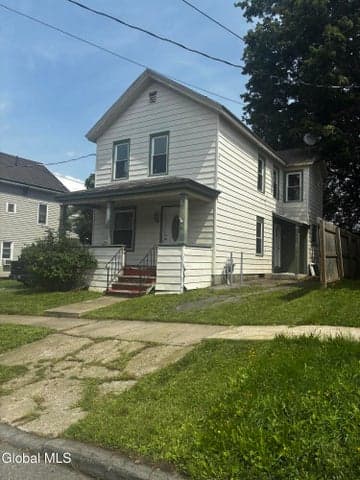 202 Glebe St, Johnstown, NY, photo 3