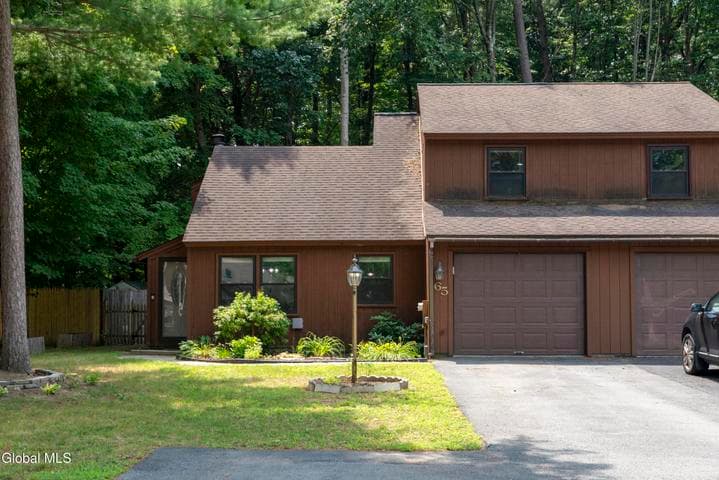 65 Pepperbush Place, Ballston Spa, NY, photo 1