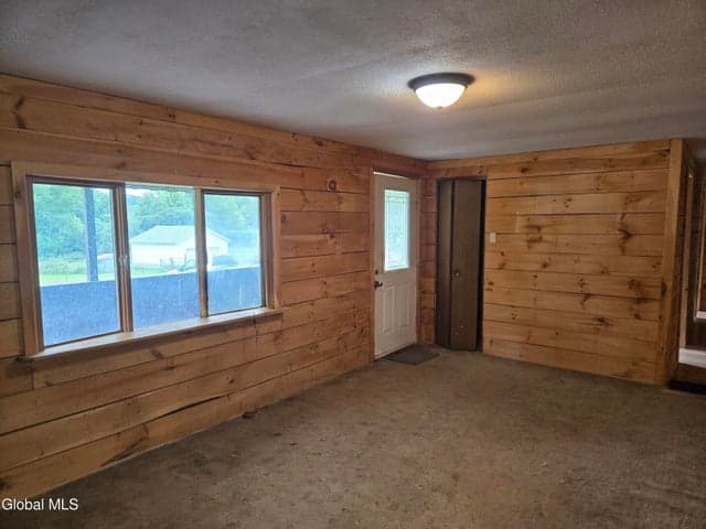 109 Blanchard Loop, Mayfield, NY, photo 5