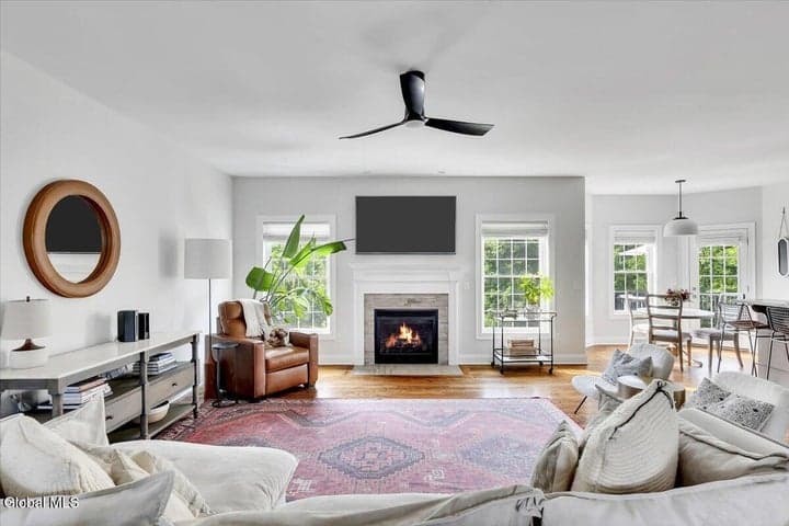 20 Denhelder Drive, Ballston, NY, photo 4