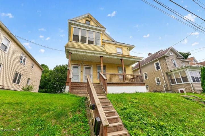 267-269 Vrooman Avenue, Amsterdam, NY