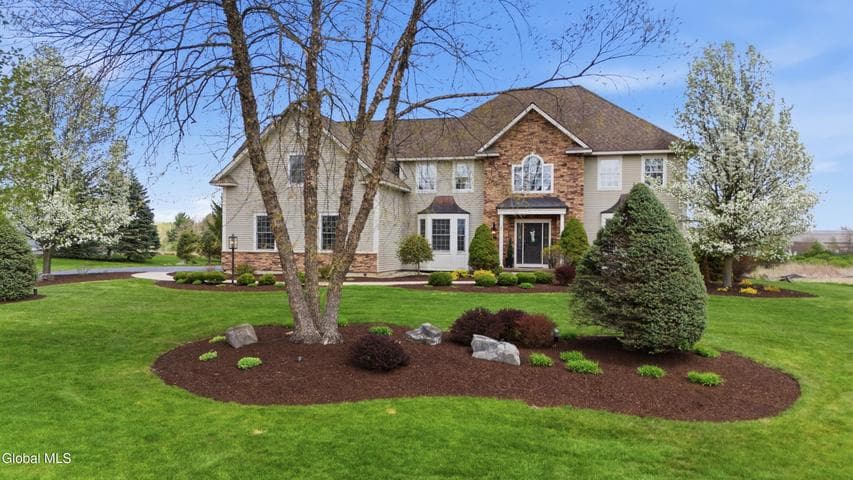 22 Grandview Drive, Queensbury, NY, photo 2