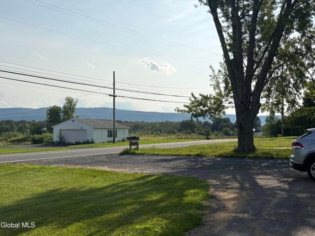 32 Stone Road, Guilderland, NY, photo 3