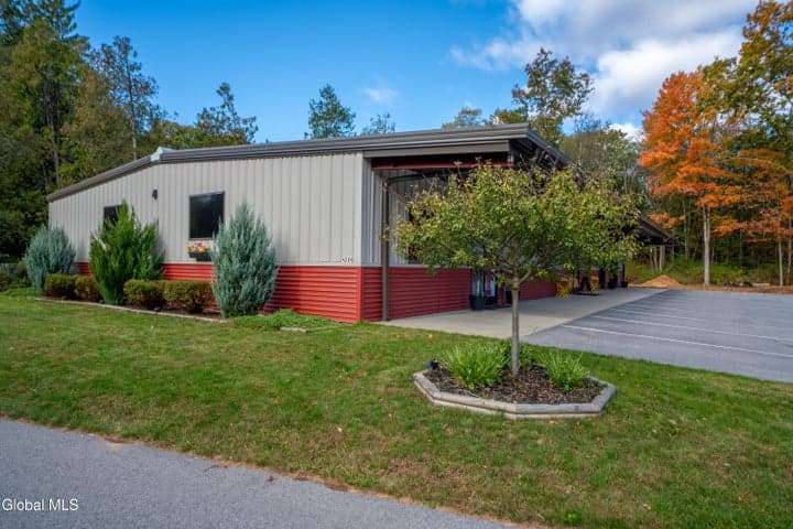 4284 NY-50, Wilton, NY, photo 5