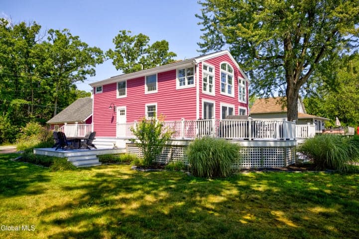 11 Lake Avenue, Malta, NY, photo 4