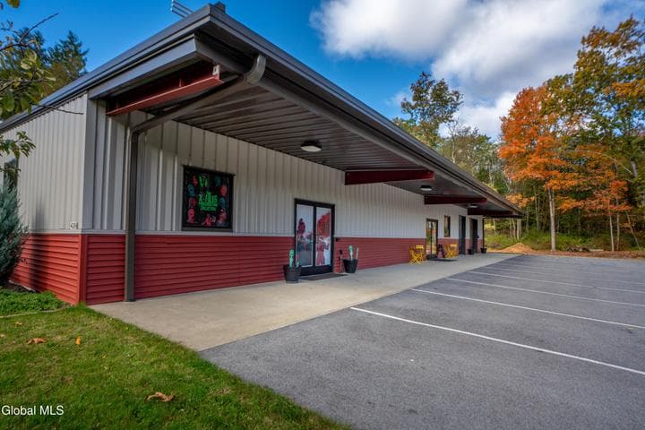 4284 NY-50, Wilton, NY, photo 4