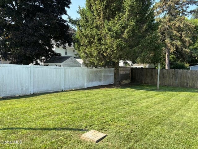 1409 Fordham Avenue, Rotterdam, NY, photo 4