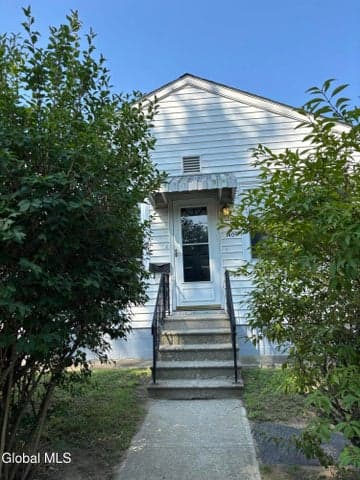 1409 Fordham Avenue, Rotterdam, NY, photo 2