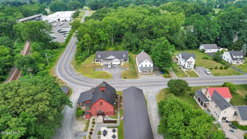 857 Main Street, Clifton Park, NY, photo 4