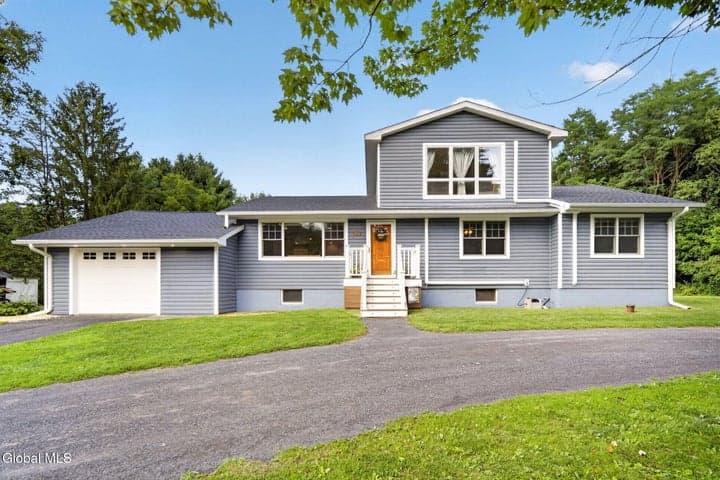 2758 County Route 26, Greenville, NY