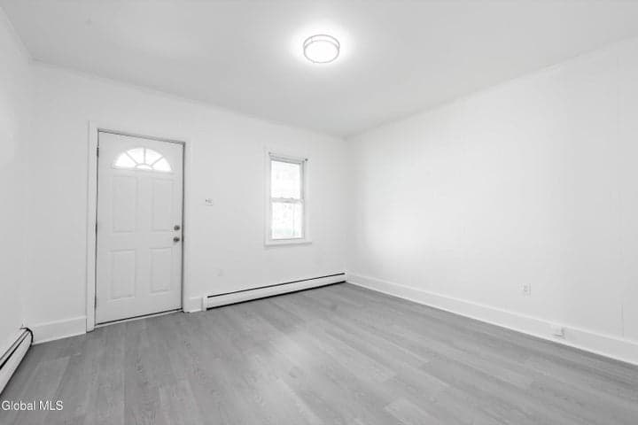 556 Clarendon Street, Schenectady, NY, photo 4