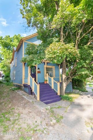 17 Van Dam Street, Saratoga Springs, NY, photo 1