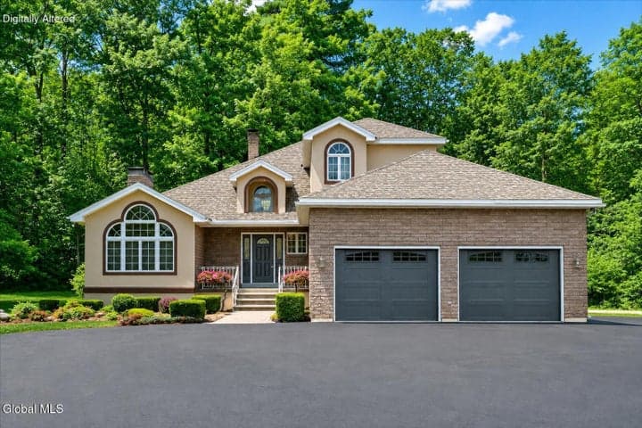 1306 Putnam Road, Rotterdam, NY, photo 1