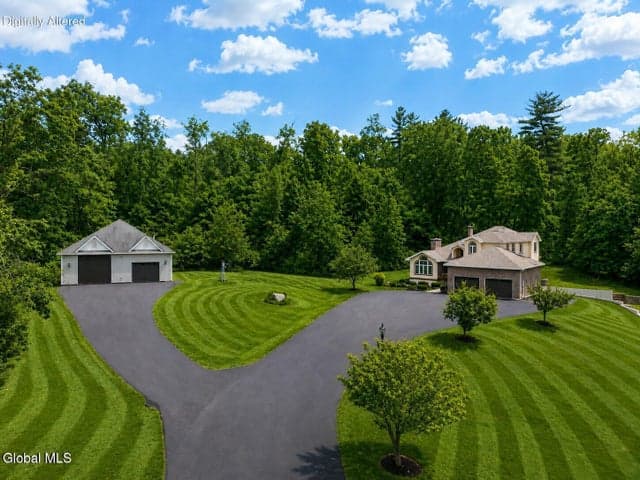 1306 Putnam Road, Rotterdam, NY, photo 3