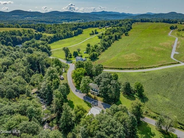 5 Dorance Road, Hebron, NY, photo 2