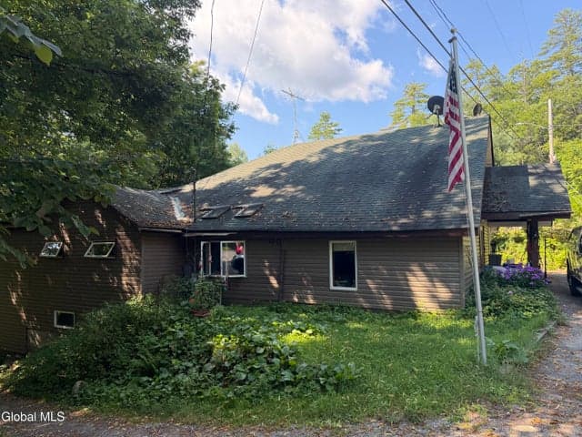 239 Fraternaland Road, Schroon, NY