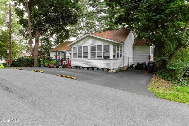 31 North Road, New Scotland, NY, photo 2
