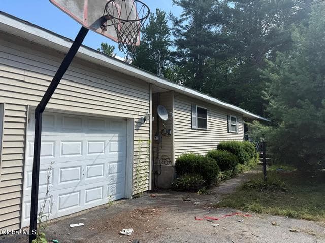 109 Alderwood Park Road, Gloversville, NY, photo 1