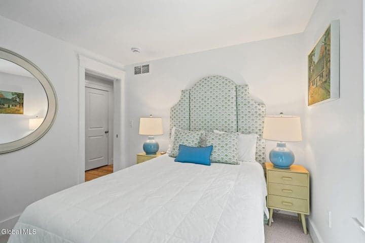24 Kaydeross Avenue W, Saratoga Springs, NY, photo 5