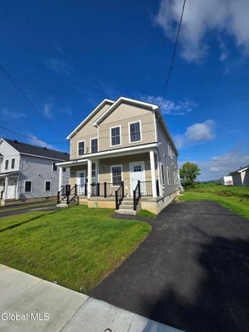 1656 Carrie Street, Schenectady, NY, photo 1
