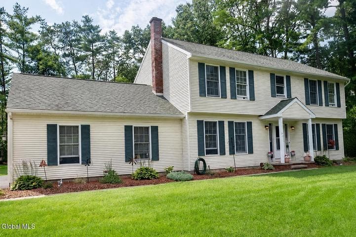 10 Willow Road, Queensbury, NY, photo 4