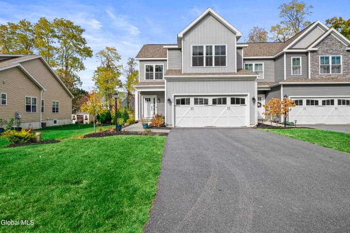 14A Idared Lane, Halfmoon, NY, photo 1