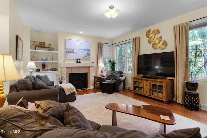 7 Castle Pines, Clifton Park, NY, photo 2