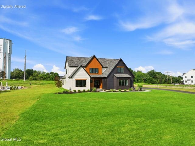 17 Schermerhorn Road, Cohoes, NY