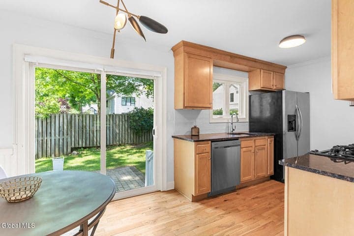 11 Cottage Street #APT 6, Saratoga Springs, NY, photo 3