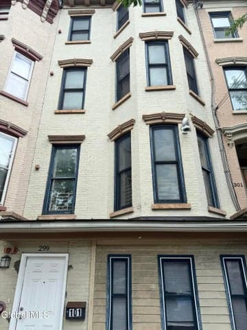 301 Clinton Avenue, Albany, NY, photo 2