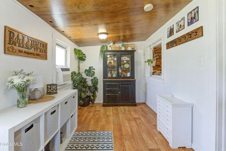9 Enoch Street, Palatine Bridge, NY, photo 4