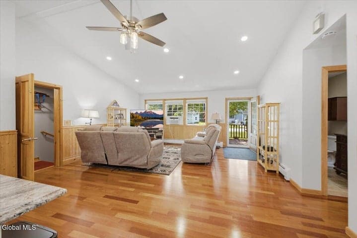 49 James Street, Warrensburg, NY, photo 4