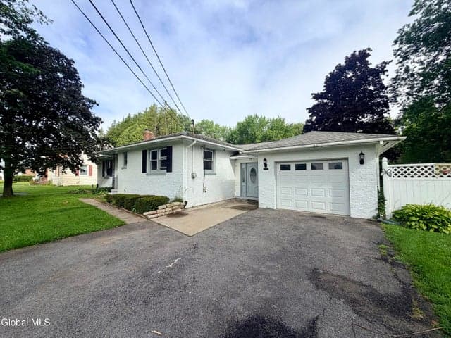 209 County Highway 107, Johnstown, NY, photo 3