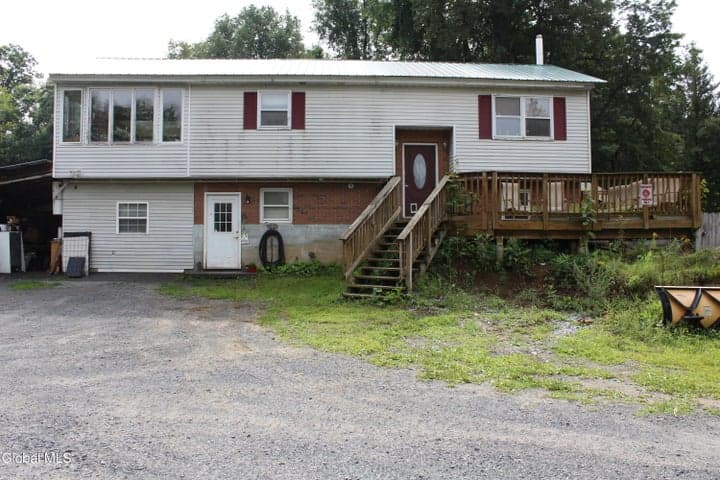 457 N Creek Road, Greenfield, NY