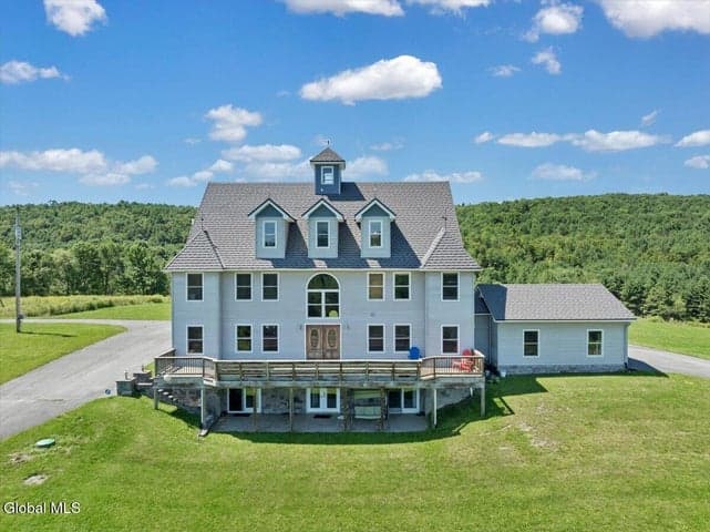 3146 State Highway 23, Laurens, NY