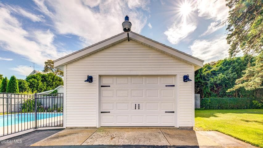 29 Almond Street, Gloversville, NY, photo 3
